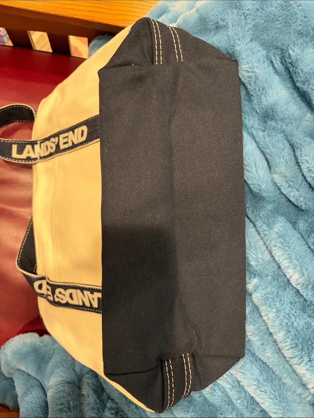 Lands’ End tote medium zip top navy new without tag canvas